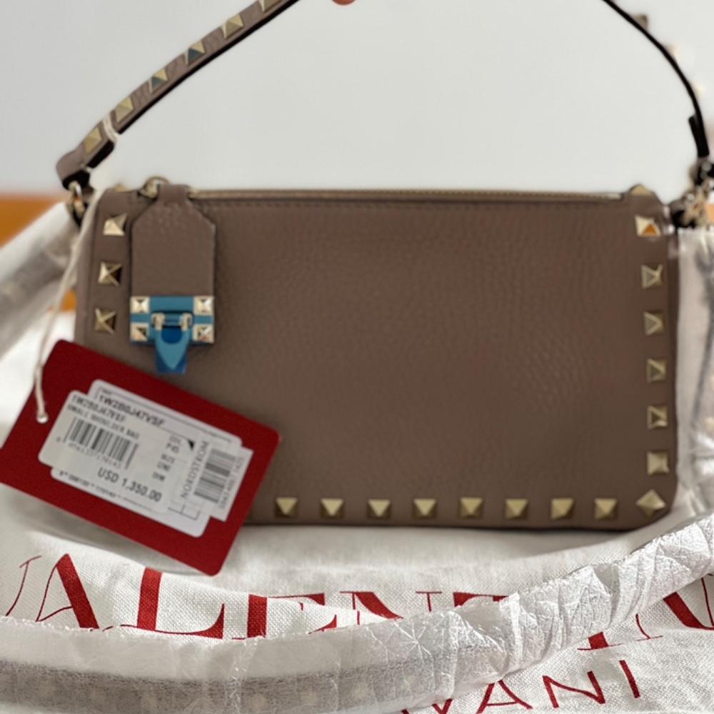 Small Rockstud Leather Shoulder Bag VALENTINO GARAVANI - Picture 2 of 12